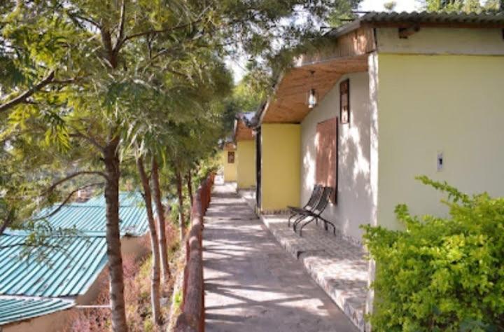 Astraal Resorts And Spa Rishīkesh Zimmer foto